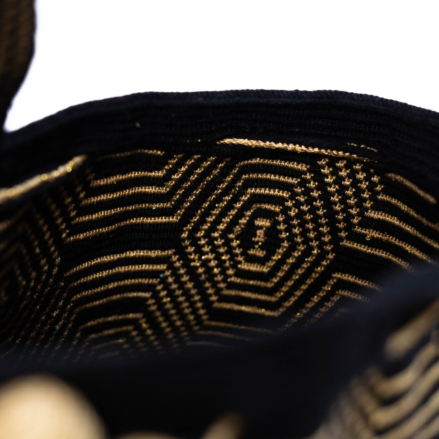 Handwoven 'Diva' Small Bag - Black Mochila