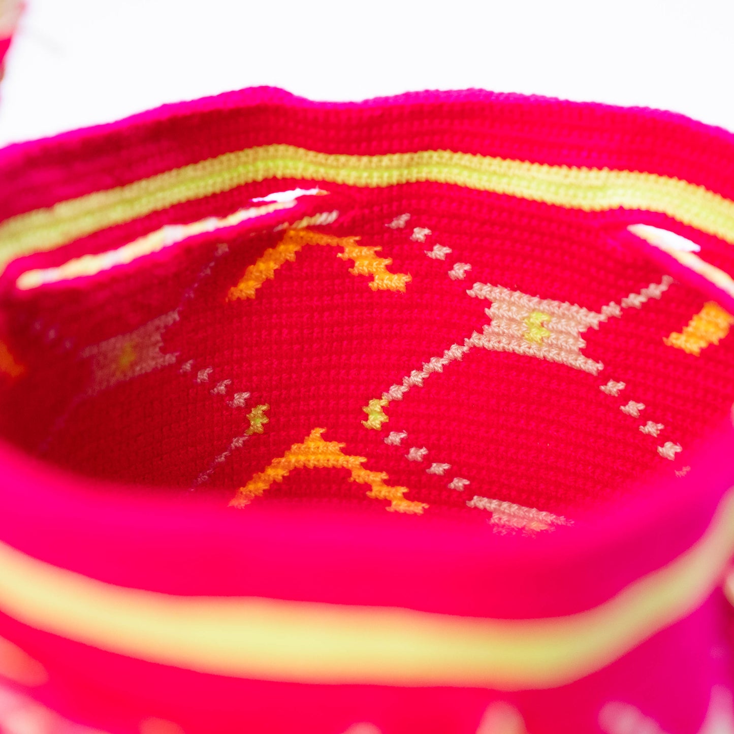 Handwoven 'Rafaelita' Small Bag - Pink Mochila