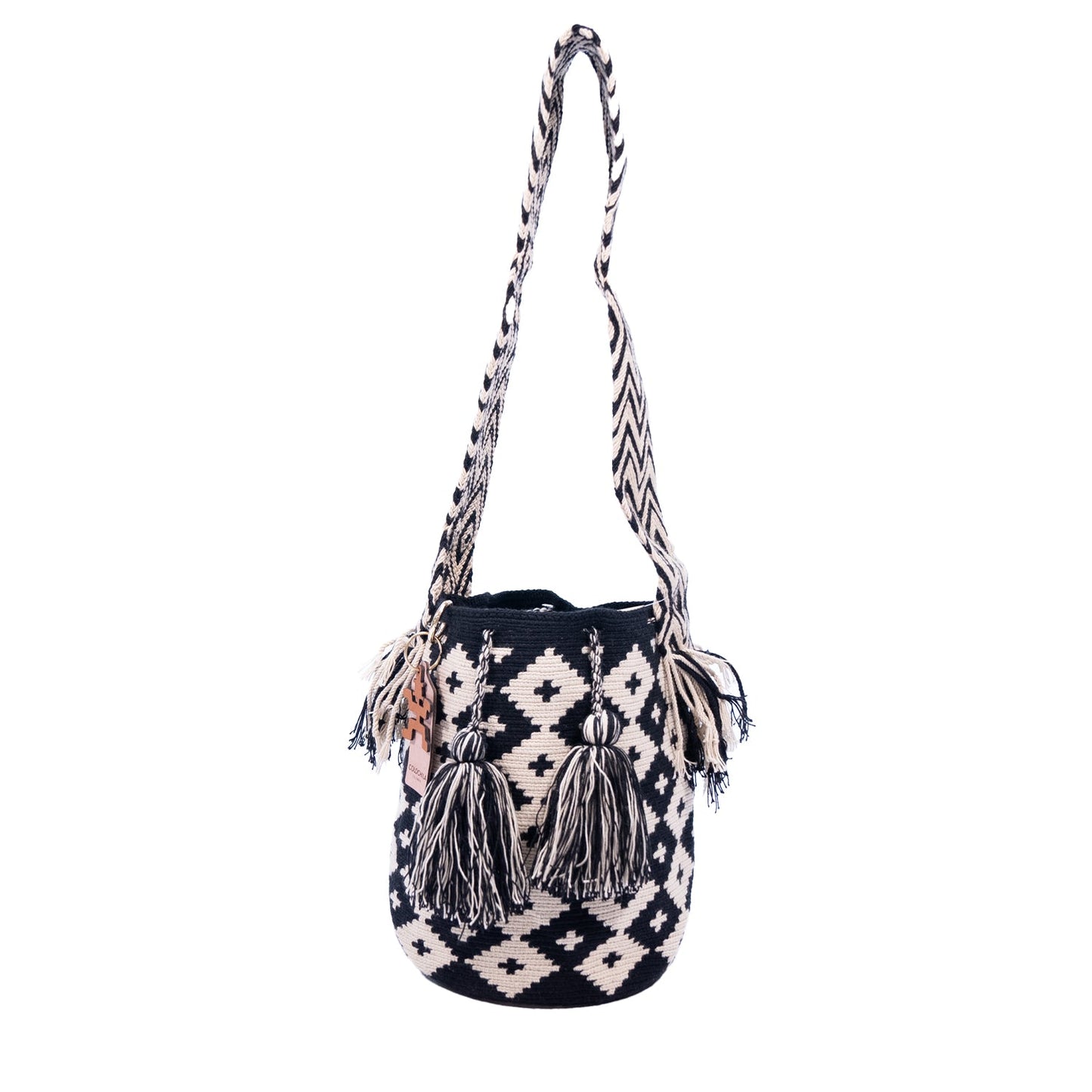 Handwoven 'Diosa' Medium Bag - Black and White Mochila